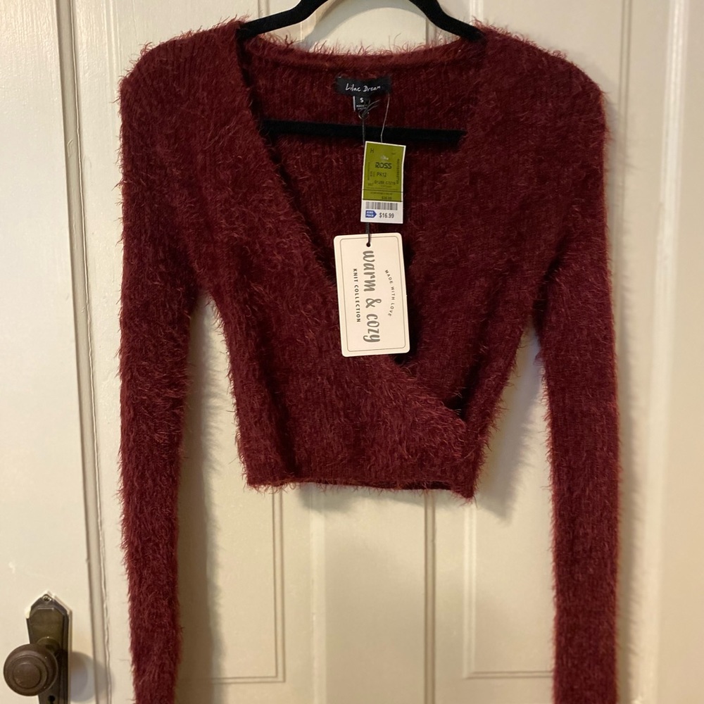 Furry long sleeve crop top.